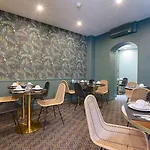 Hotel De Paris 3*