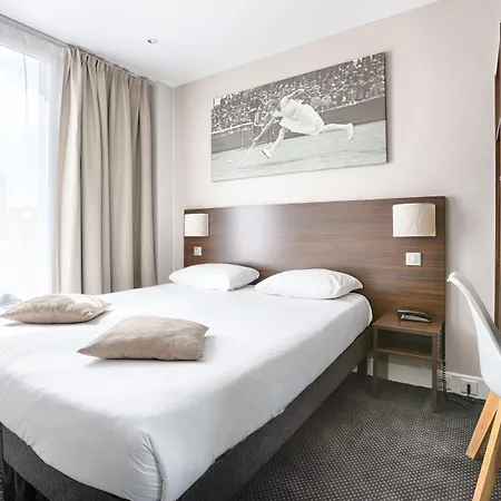 De Paris Otel 3*