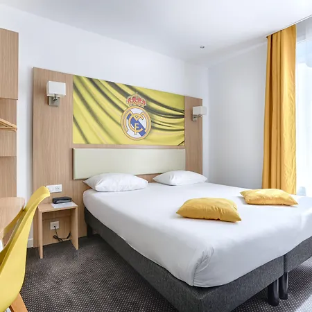Hotel De Paris 3*