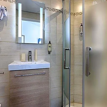 Hotel De Paris Boulogne-Billancourt