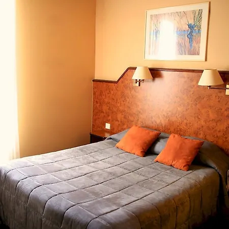 Hotel De Paris 3*