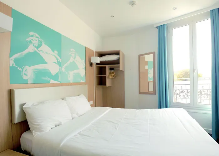 Hotel De Paris 3*